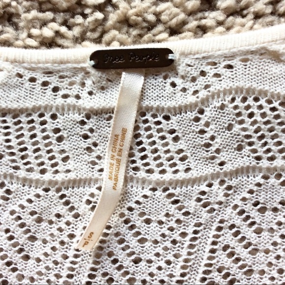 Free People Crochet White Cropped Sweater / Shrug - Picture 3 of 6